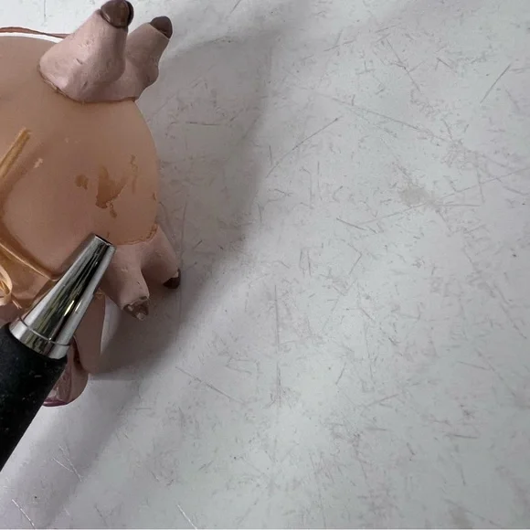 Pink Pig round ornament - Picture 7 of 12